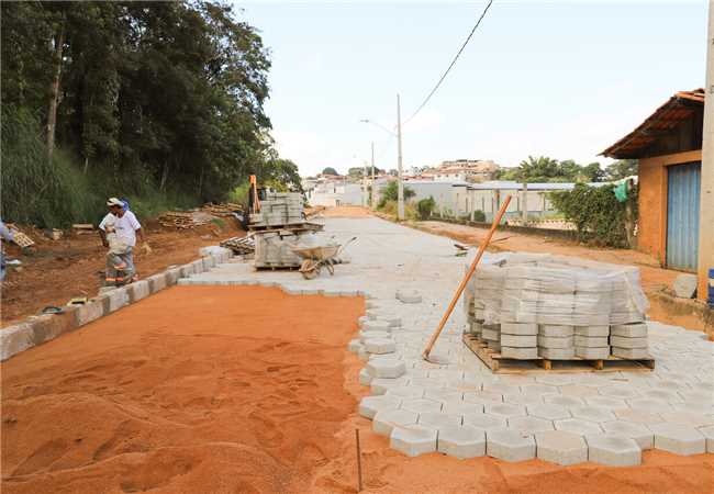 Pavimentação Avenida do Ouro 